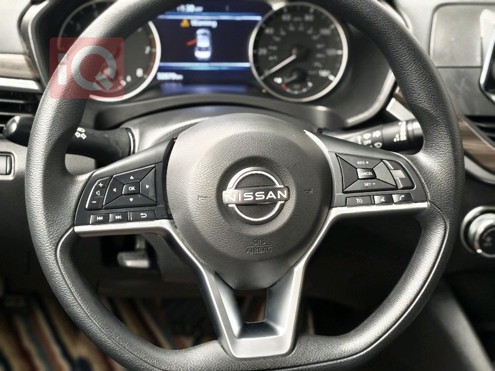 نيسان ألتيما